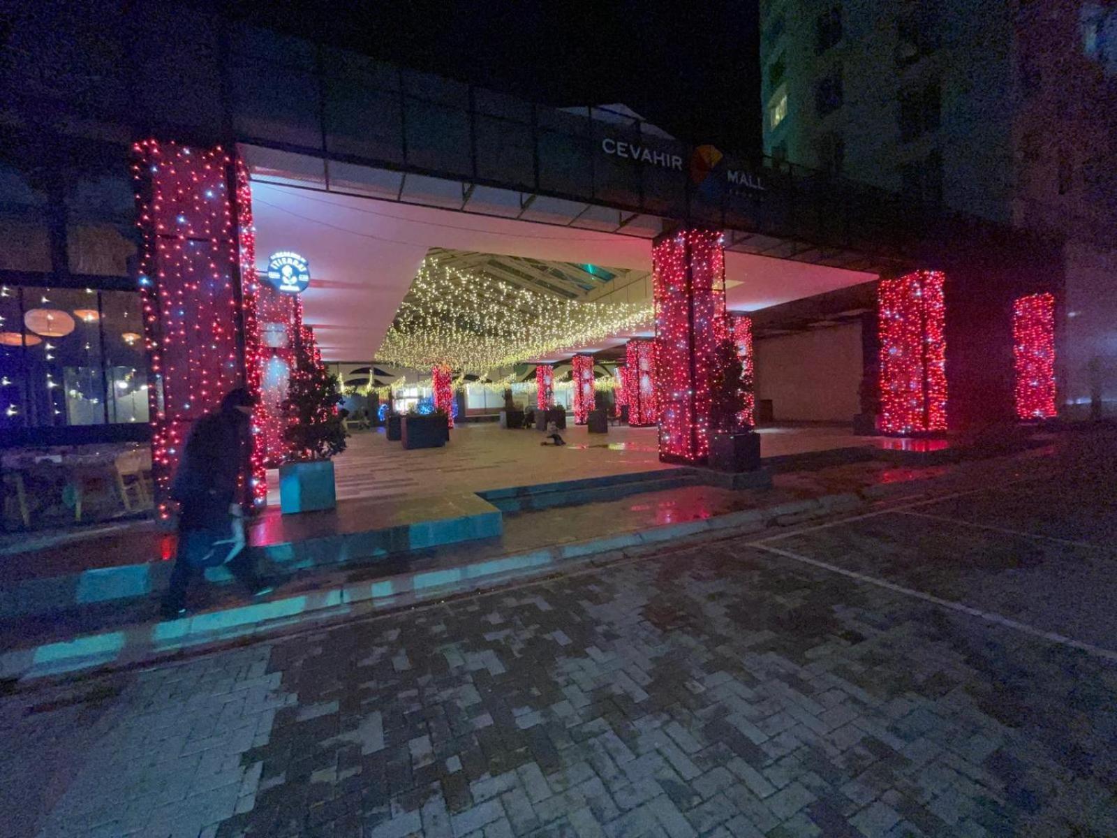 Apartament Sky Lux Point Skopje Zewnętrze zdjęcie